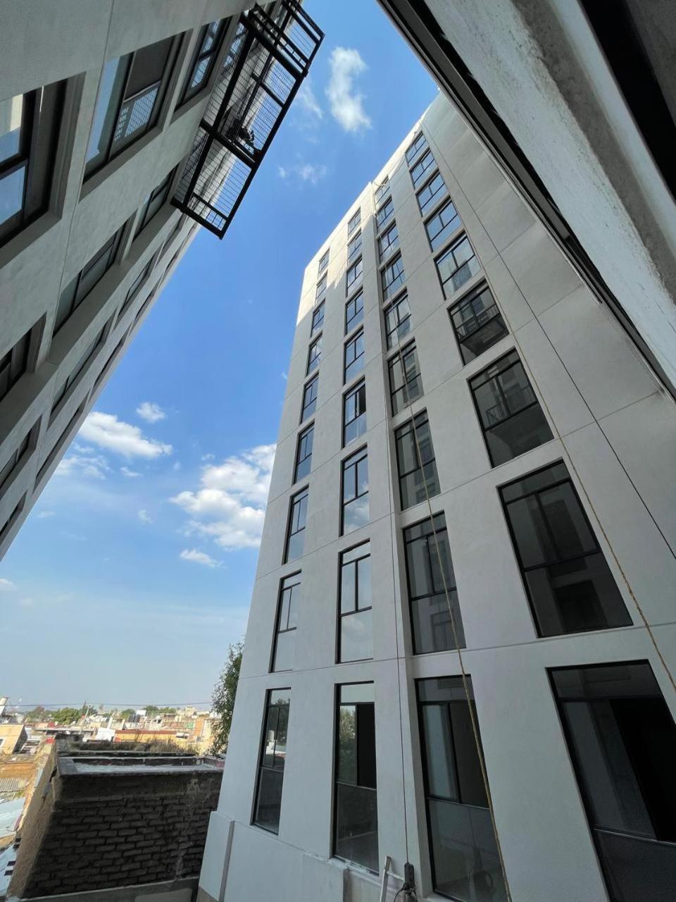 Depa Familiar Centrico Gdl Con Estacionamiento Apartment Guadalajara Ngoại thất bức ảnh