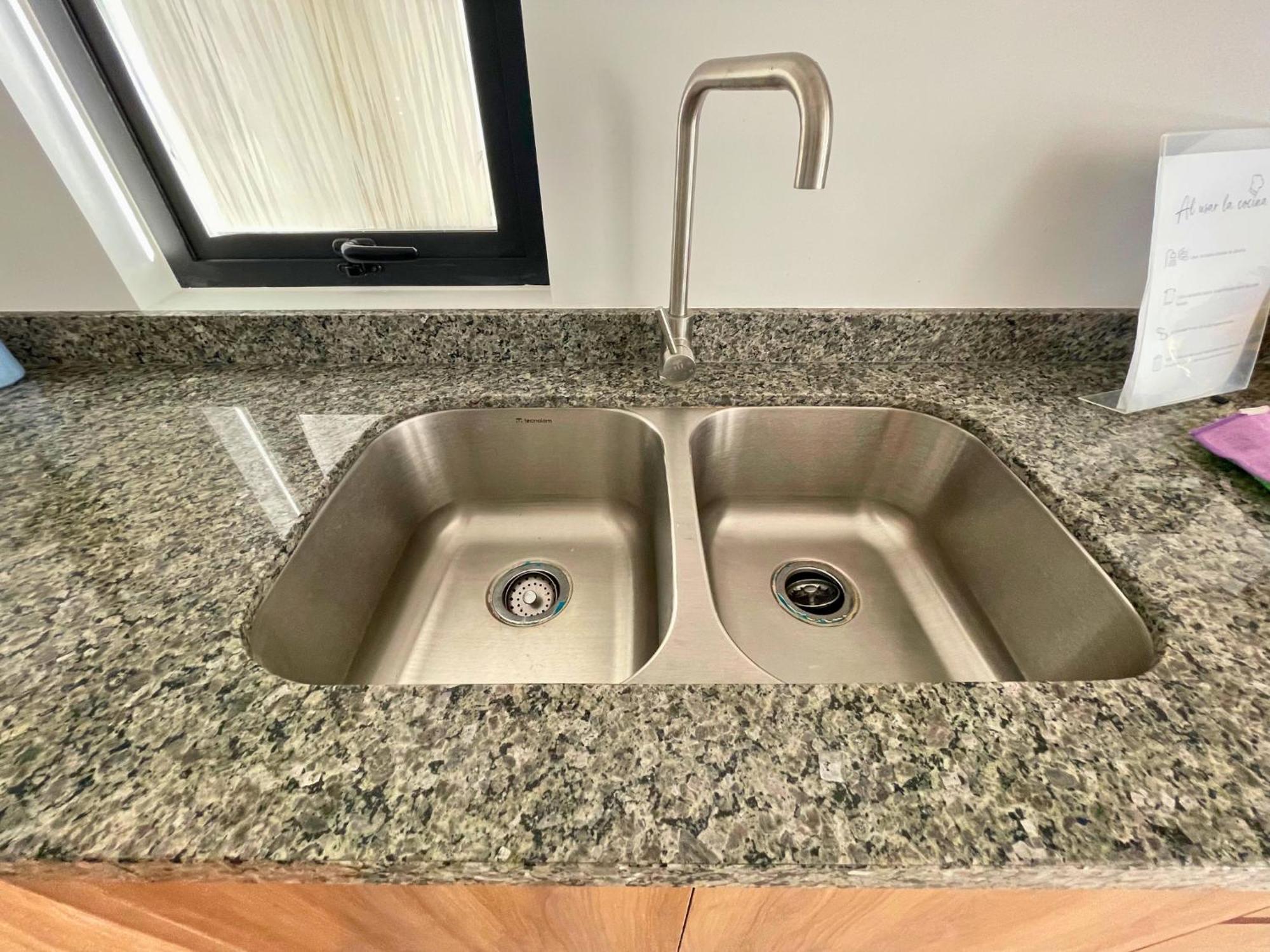 Depa Familiar Centrico Gdl Con Estacionamiento Apartment Guadalajara Ngoại thất bức ảnh