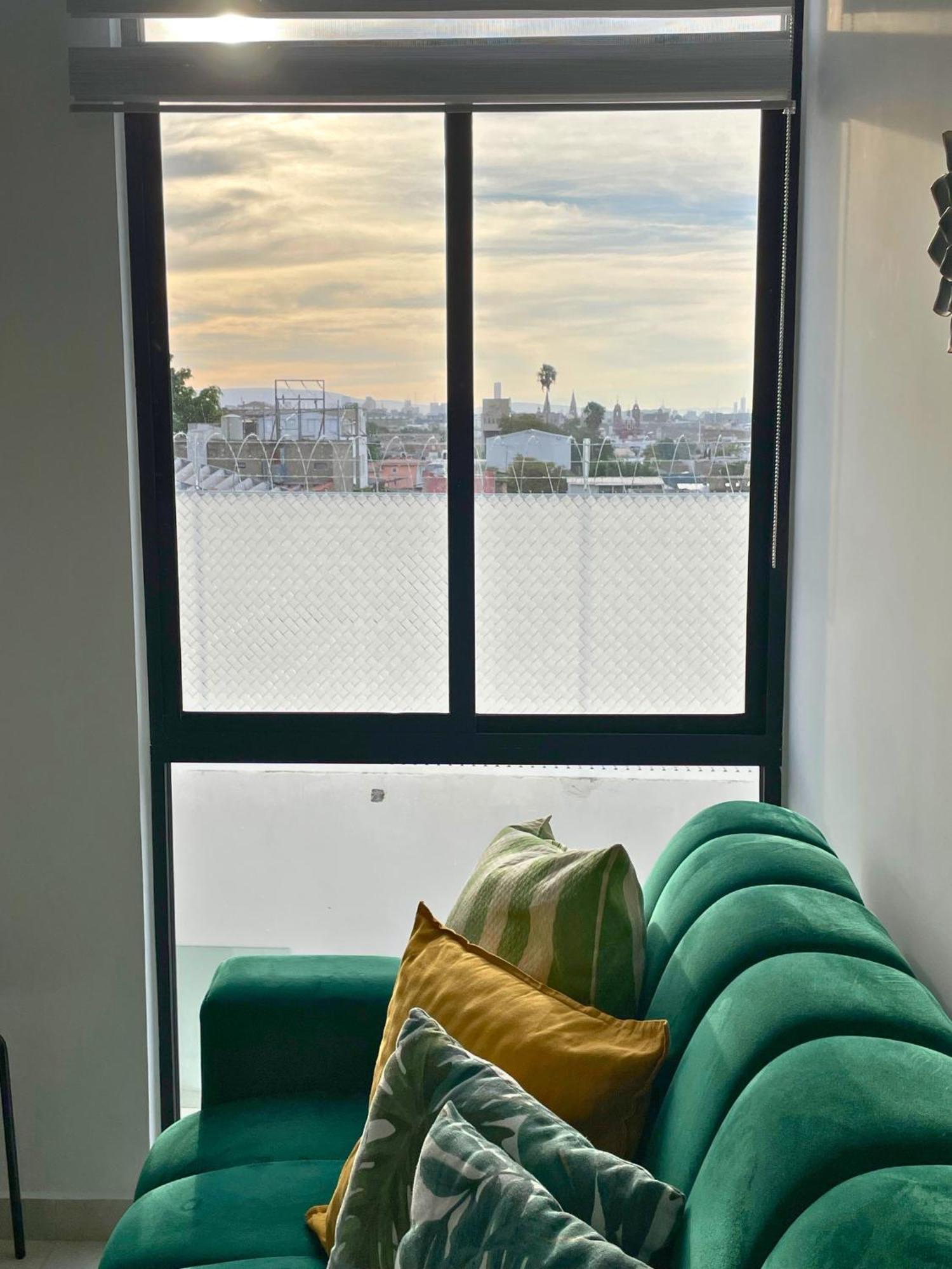 Depa Familiar Centrico Gdl Con Estacionamiento Apartment Guadalajara Ngoại thất bức ảnh