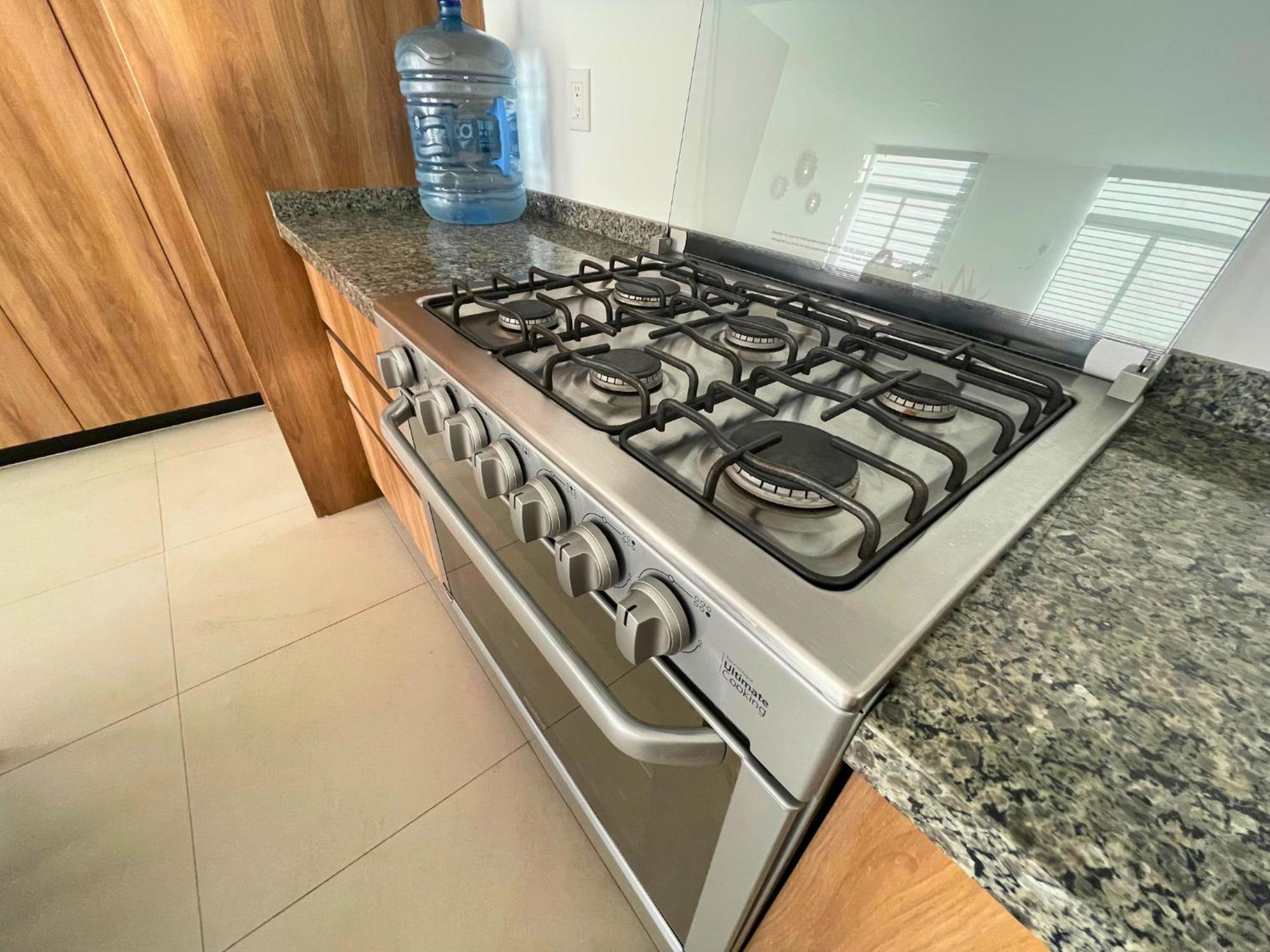 Depa Familiar Centrico Gdl Con Estacionamiento Apartment Guadalajara Ngoại thất bức ảnh
