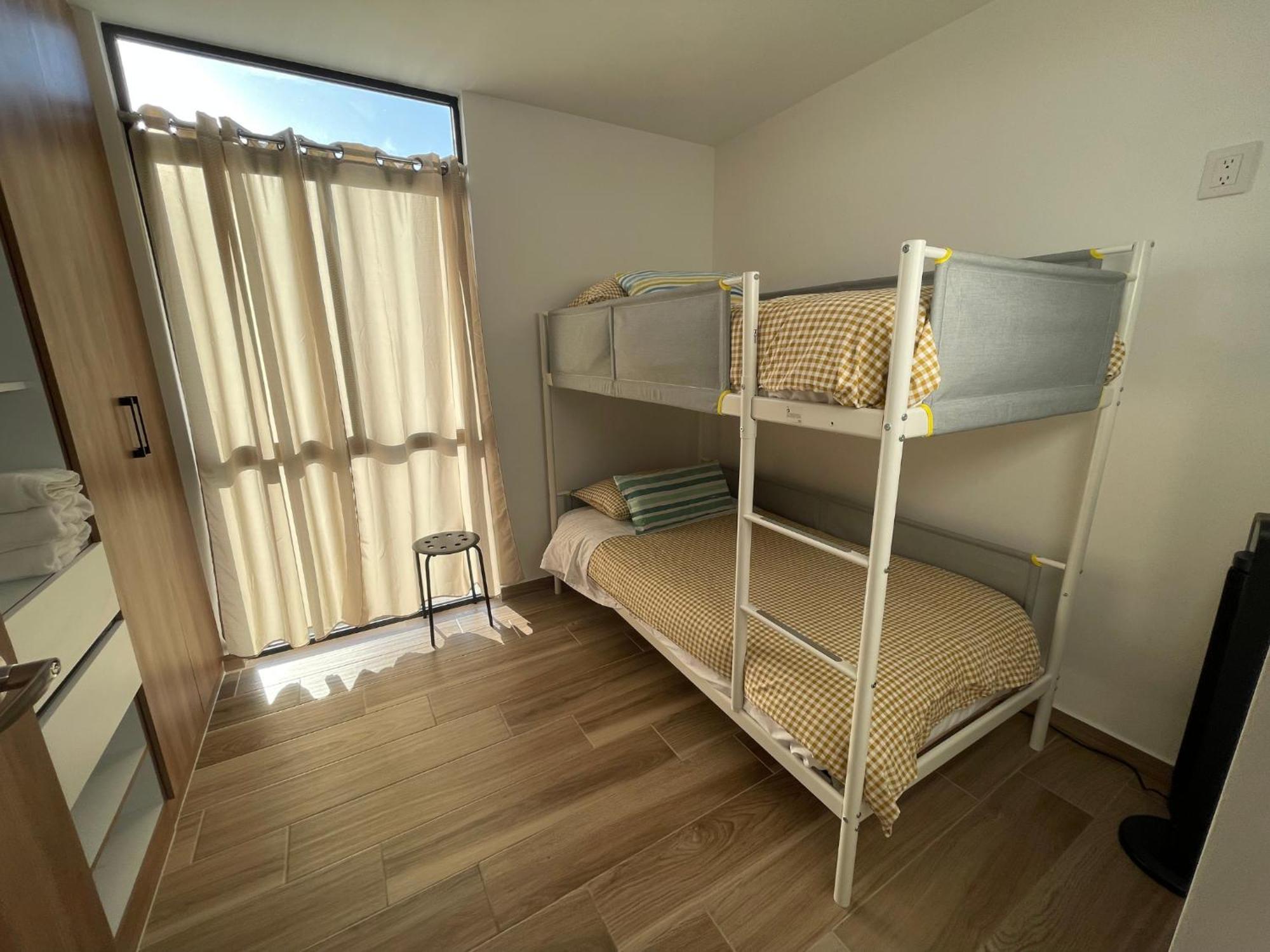 Depa Familiar Centrico Gdl Con Estacionamiento Apartment Guadalajara Ngoại thất bức ảnh